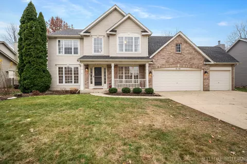 458 Greenview Ln, Oswego, IL 60543