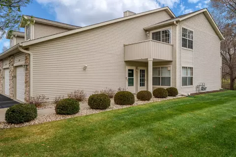 5638 Andrews Dr #0, Roscoe, IL 61073
