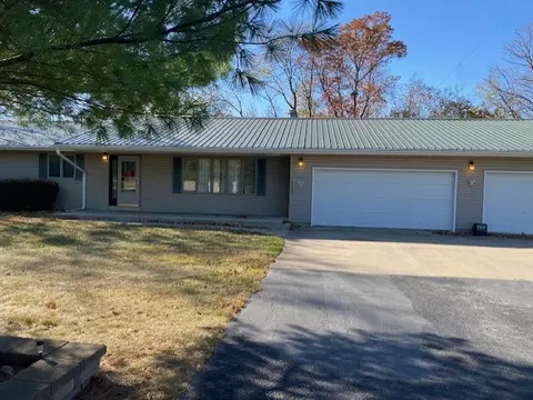 11357 Woody Walker Hill Rd, Mcnabb, IL 61335