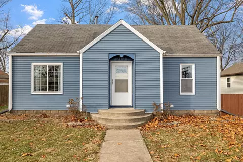 307 N Jackson St, Gardner, IL 60424
