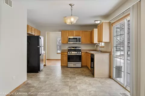 Kitchen - 4798 W Lilac Ave, Monee, IL 60449 photo 2 of 3