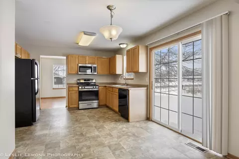Kitchen - 4798 W Lilac Ave, Monee, IL 60449 photo 1 of 3