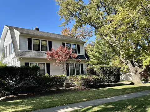 8542 School St, Morton Grove, IL 60053