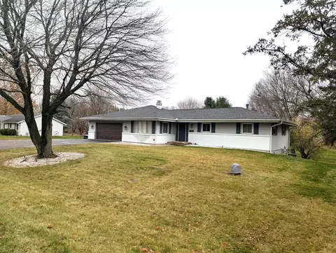 9639 Squire Ln, Belvidere, IL 61008