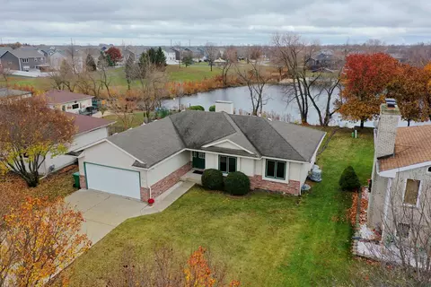 6910 Manchester Dr, Plainfield, IL 60586 photo 2