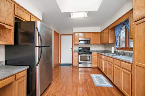 6910 Manchester Dr, Plainfield, IL 60586 photo 10