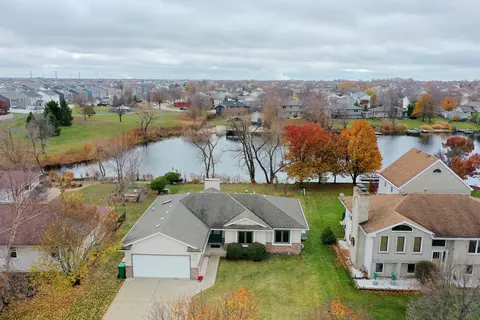 6910 Manchester Dr, Plainfield, IL 60586 photo 3