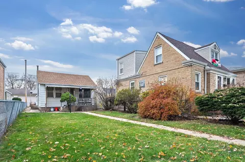 3316 N Paris Ave, Chicago, IL 60634