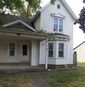 203 N Oak St, Herscher, IL 60941