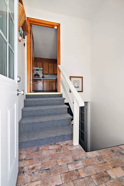 Entry Way - 460 S Winfield Ave, Kankakee, IL 60901 photo 1 of 1