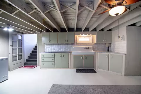 Kitchen - 460 S Winfield Ave, Kankakee, IL 60901 photo 3 of 3