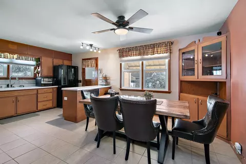 Dining - 460 S Winfield Ave, Kankakee, IL 60901 photo 2 of 2