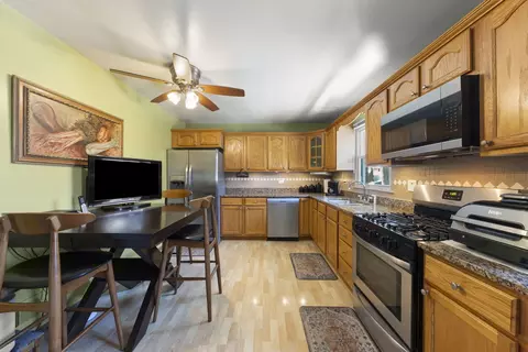 Kitchen - 5628 W Hawthorne Ave, Berkeley, IL 60163 photo 2 of 2