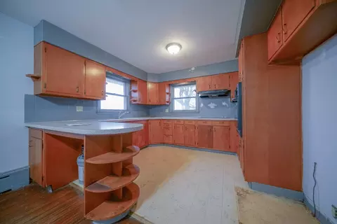 Kitchen - 2610 S Klinger Rd, Pecatonica, IL 61063 photo 1 of 3