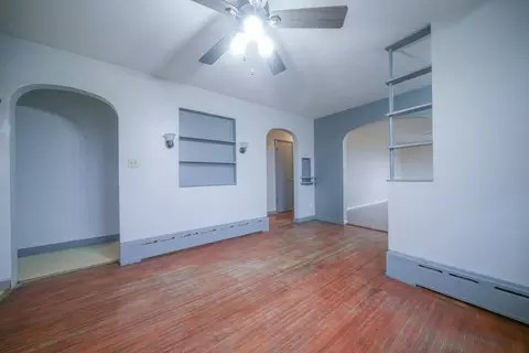 Living - 2610 S Klinger Rd, Pecatonica, IL 61063 photo 5 of 5