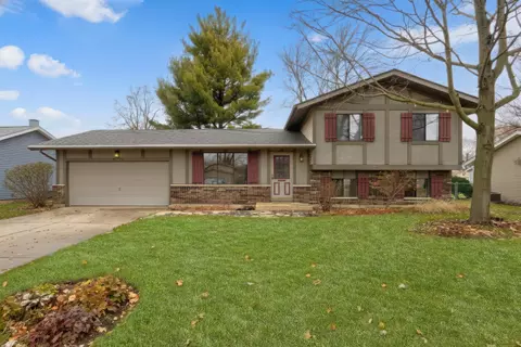 5002 W Dartmoor Dr, Mchenry, IL 60050