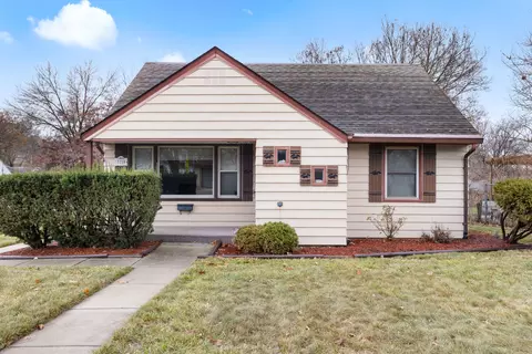 2239 Ohio Pkwy, Rockford, IL 61108