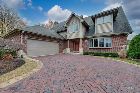 501 Bonnie Brae Ave, Itasca, IL 60143