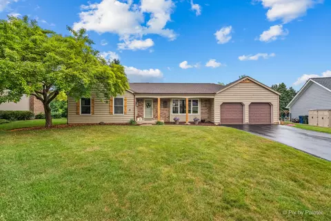 1210 Brandywine Cir, Algonquin, IL 60102 photo 5