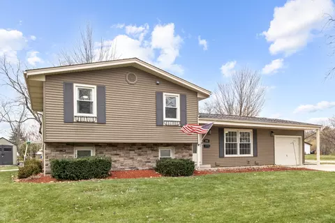 206 Yuma Ln, Carol Stream, IL 60188