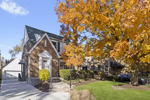 727 Selborne Rd, Riverside, IL 60546