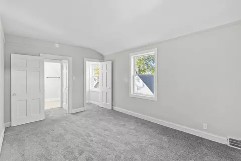 Bedroom - 727 Selborne Rd, Riverside, IL 60546 photo 1 of 2
