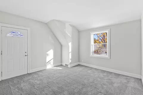 Bedroom - 727 Selborne Rd, Riverside, IL 60546 photo 2 of 2