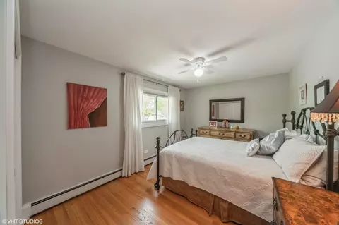 Bedroom - 1049 Peace Dr, Wheeling, IL 60090 photo 2 of 4