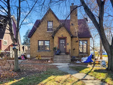 1020 Black Rd, Joliet, IL 60435