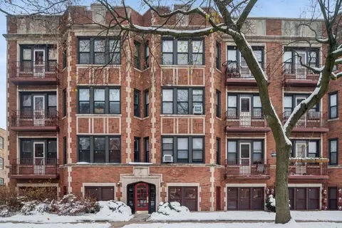 6851 S Paxton Ave #1N, Chicago, IL 60649