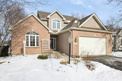 641 Indigo Ln, Woodstock, IL 60098
