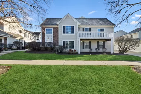 601 E Victoria Cir #0, North Aurora, IL 60542