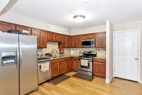 Kitchen - 1273 Dunamon Dr, Bartlett, IL 60103 photo 1 of 5