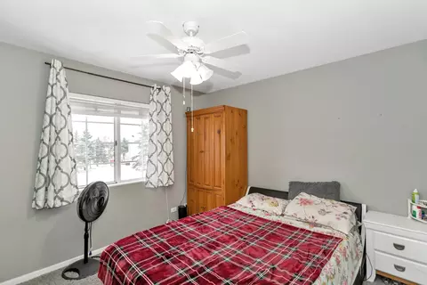 Bedroom - 1273 Dunamon Dr, Bartlett, IL 60103 photo 2 of 8