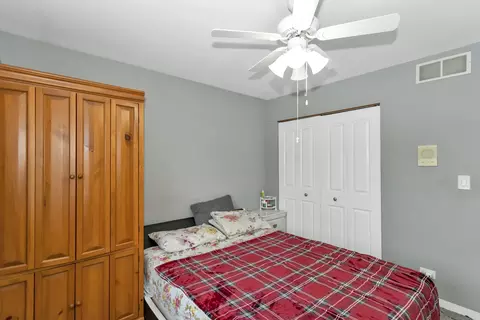 Bedroom - 1273 Dunamon Dr, Bartlett, IL 60103 photo 3 of 8
