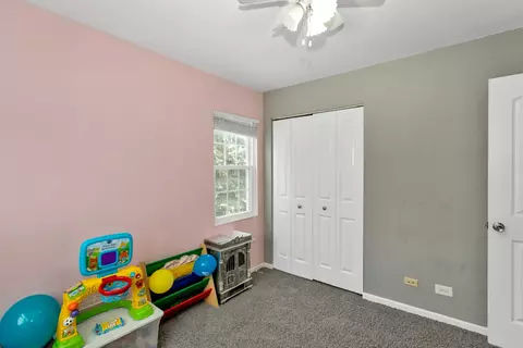 Bedroom - 1273 Dunamon Dr, Bartlett, IL 60103 photo 5 of 8
