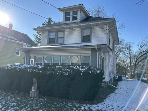 526 N View St, Aurora, IL 60506
