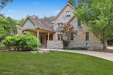130 Fuller Rd, Hinsdale, IL 60521
