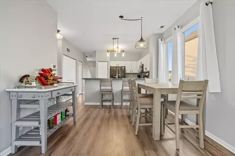 Dining - 819 Daniel Dr, Minooka, IL 60447 photo 2 of 2