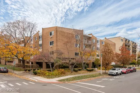 203 N Kenilworth Ave #2N, Oak Park, IL 60302
