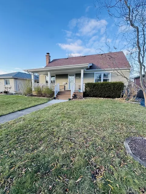 416 E North Broadway St, Lombard, IL 60148