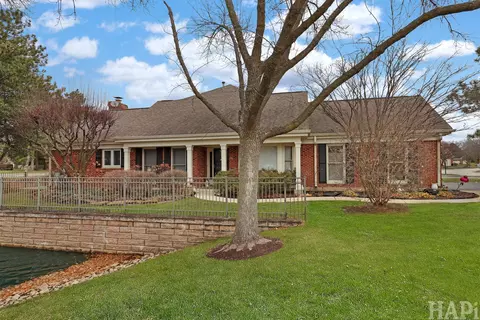 2060 N Charter Point Dr #0, Arlington Heights, IL 60004