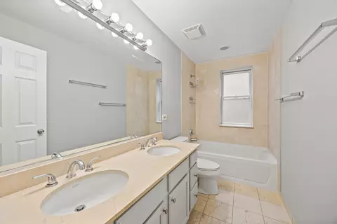 Bath - Undisclosed, Chicago, IL 60645 photo 1 of 1