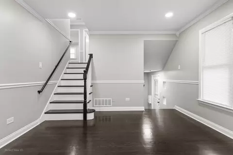 Entry Way - 240 E 148th St, Harvey, IL 60426 photo 4 of 5