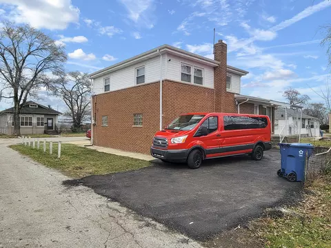 Exterior - 240 E 148th St, Harvey, IL 60426 photo 3 of 4