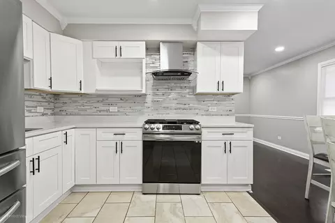 Kitchen - 240 E 148th St, Harvey, IL 60426 photo 3 of 4