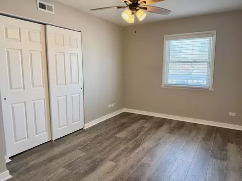 Bedroom - 179 Rita Ct #D, Bartlett, IL 60103 photo 1 of 2