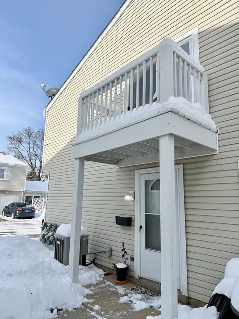 Exterior - 179 Rita Ct #D, Bartlett, IL 60103 photo 1 of 1