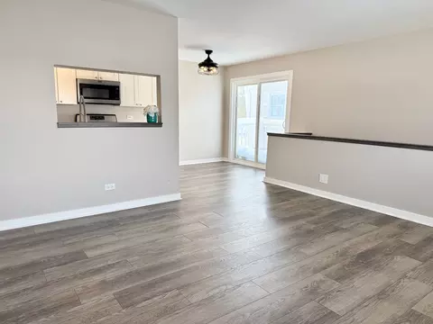 Living - 179 Rita Ct #D, Bartlett, IL 60103 photo 2 of 3