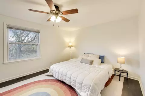 Bedroom - 1011 Wesley Ln, Algonquin, IL 60102 photo 2 of 3
